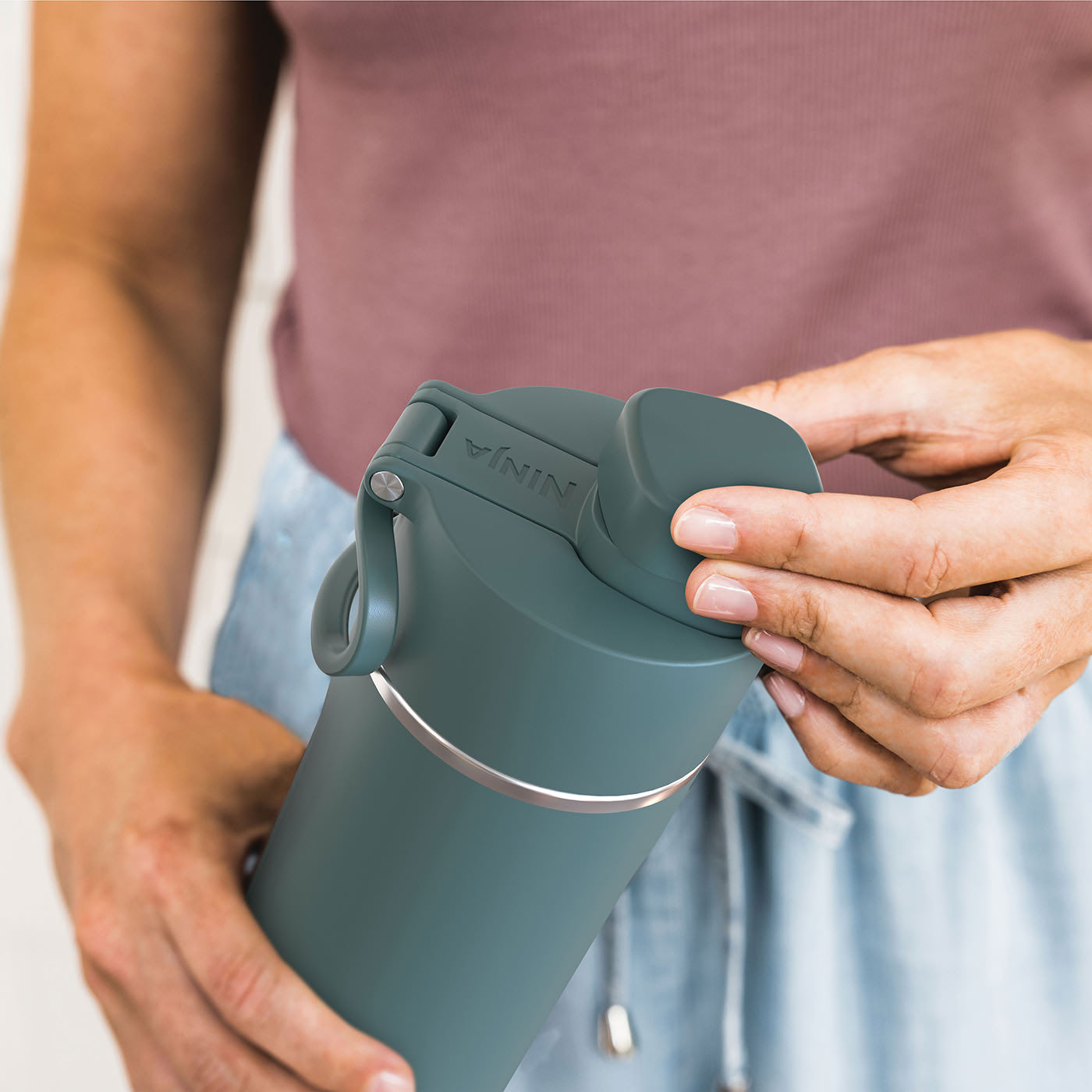 Leak-proof bottle lid